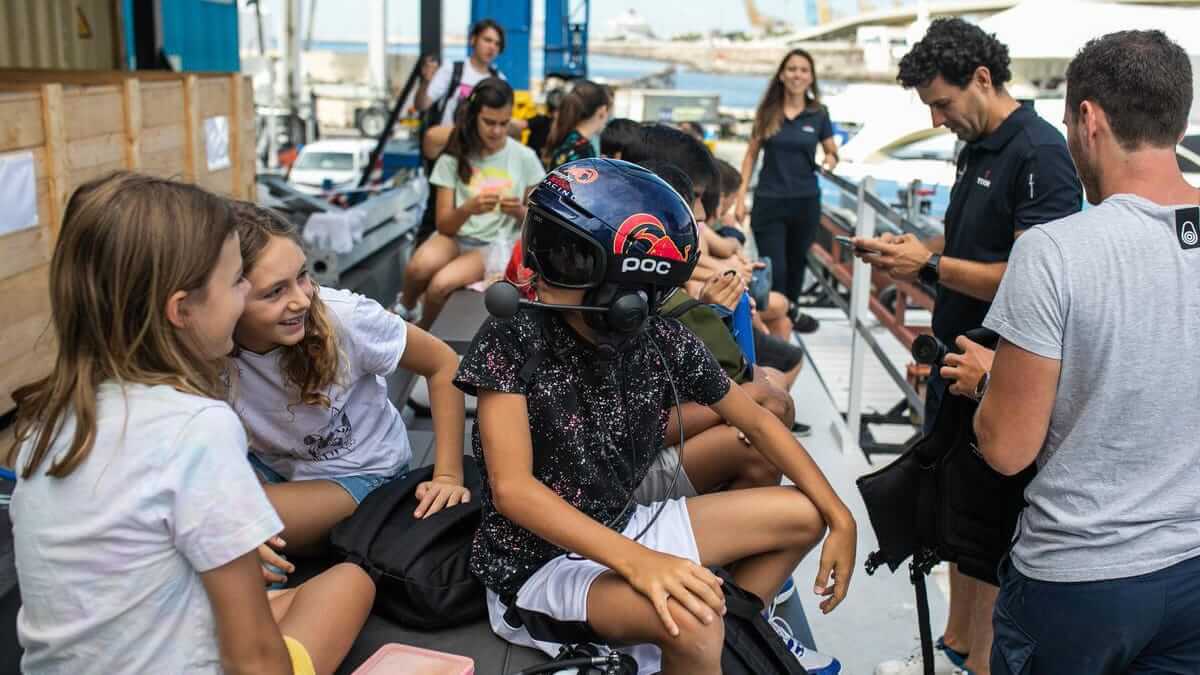Barcelona enrola a las escuelas de primaria en la Copa América de vela