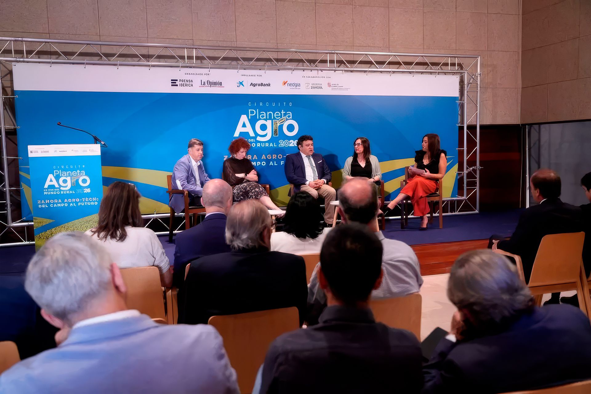 Mesa redonda de 'Planeta Agro' con (izq. a dcha.) Antonio Ángel Velázquez, Mercedes Buendía, José Ángel Ruiz y Nuria Álvarez.
